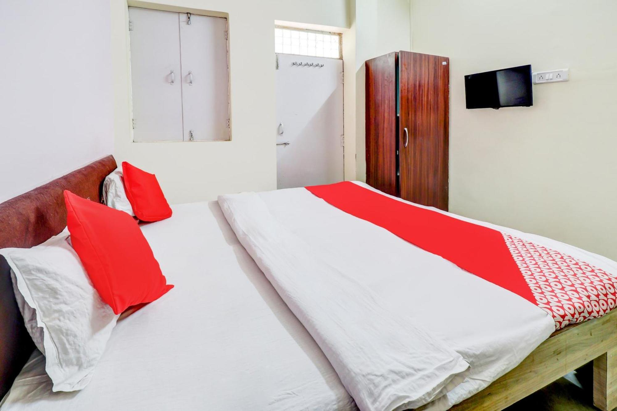 Spot On Siddhi Maa Hotell Gwalior Eksteriør bilde